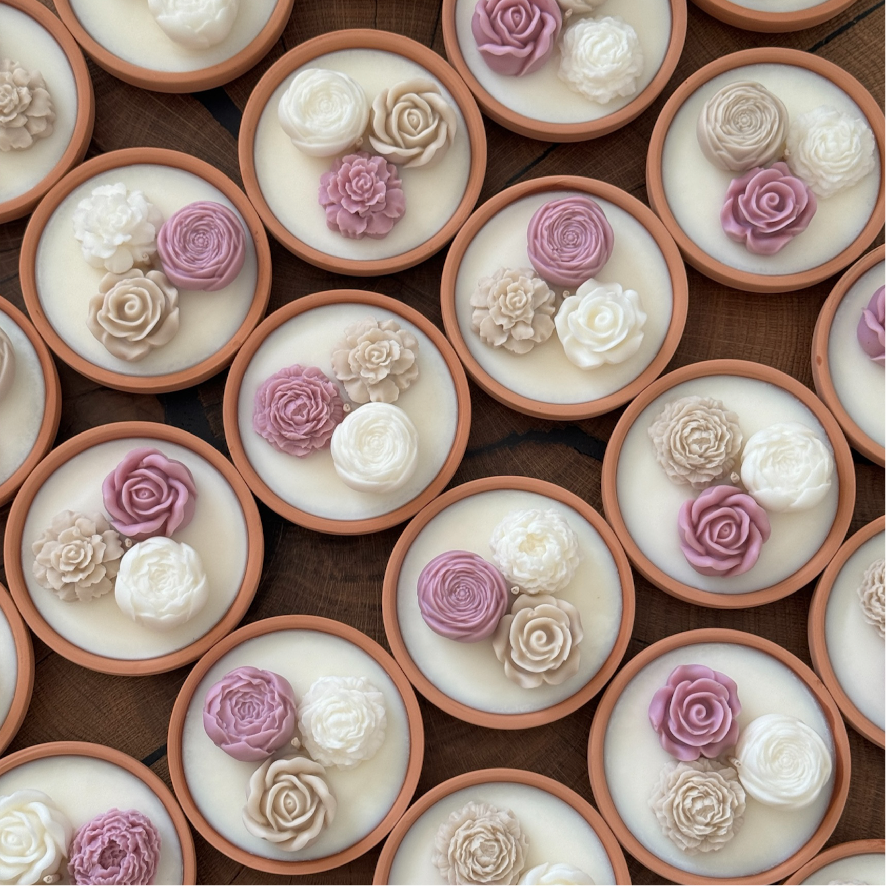 Mărturii vas ceramic lumânări parfumate – variantă elegantă pentru